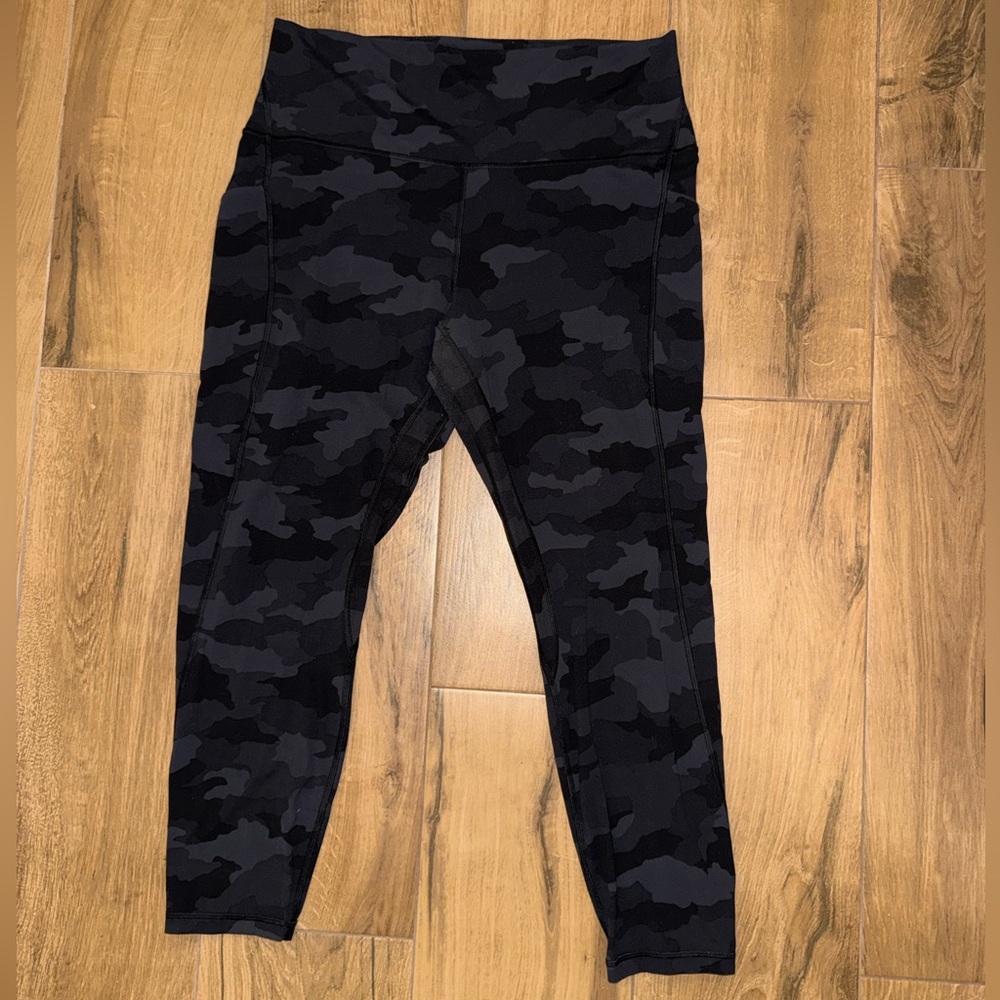 Lululemon Black Camo Align Leggings Size 14 High rise 25” with Pockets